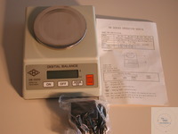 Waage DB-2000 Kapazit&auml;t: 2000g
Zustand: Neu