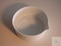 Porzellanschale mit Ausguss D 250mm 
H&ouml;he: 11cm
Durchmesser: 25cm