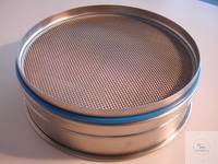 Analysensiebe &Oslash; 200 mm 
Maschinenweite: 118 &micro;m
H&ouml;he: 50 mm
Durchmesser:...