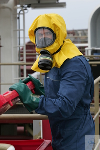 Respiratory Protection Hood C 607/H (Class 2) • connected with yellow hood...
