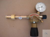 Pressure regulator Rhöna for propane with pressure gauge, suitable for bottles with female thread
